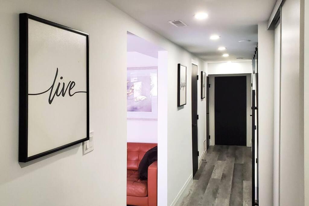 Renovated Guest Suite Near The Lake & High Park In Toronto! ภายนอก รูปภาพ