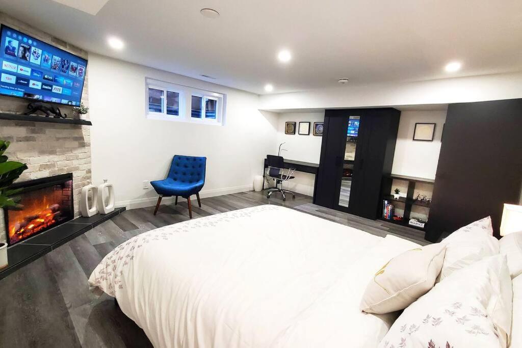 Renovated Guest Suite Near The Lake & High Park In Toronto! ภายนอก รูปภาพ