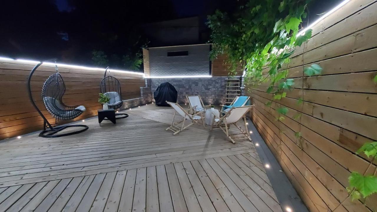 Renovated Guest Suite Near The Lake & High Park In Toronto! ภายนอก รูปภาพ