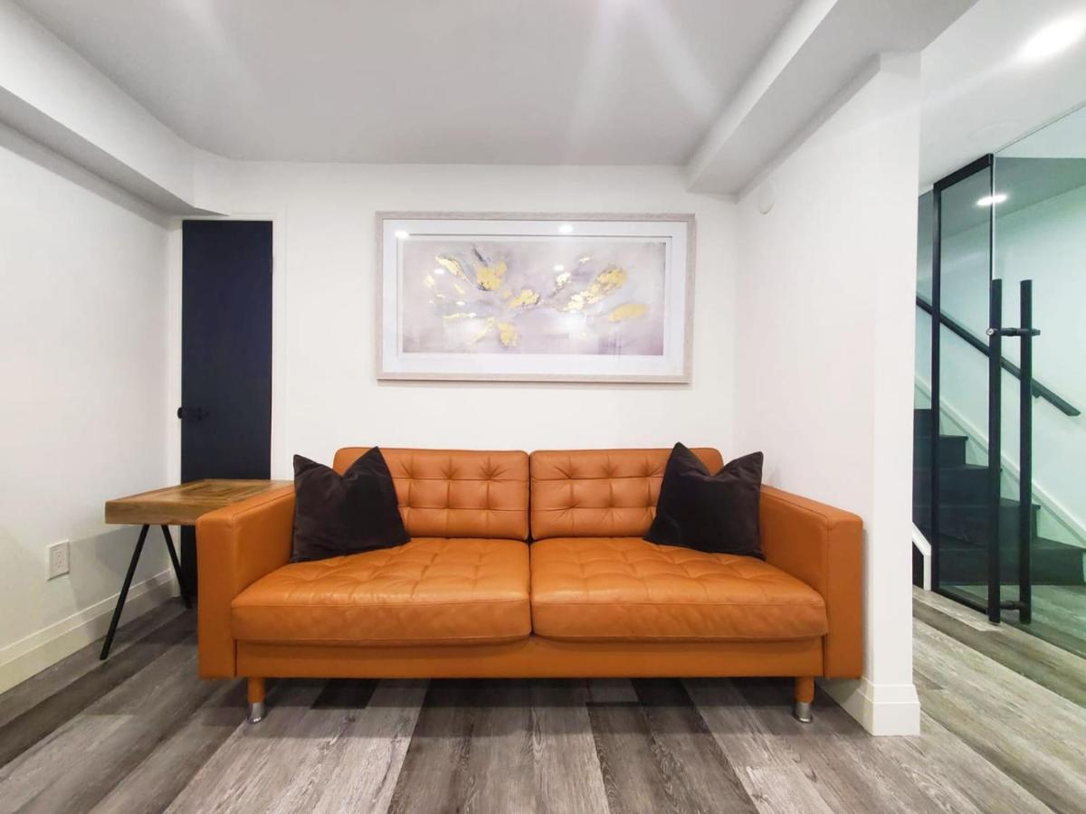 Renovated Guest Suite Near The Lake & High Park In Toronto! ภายนอก รูปภาพ